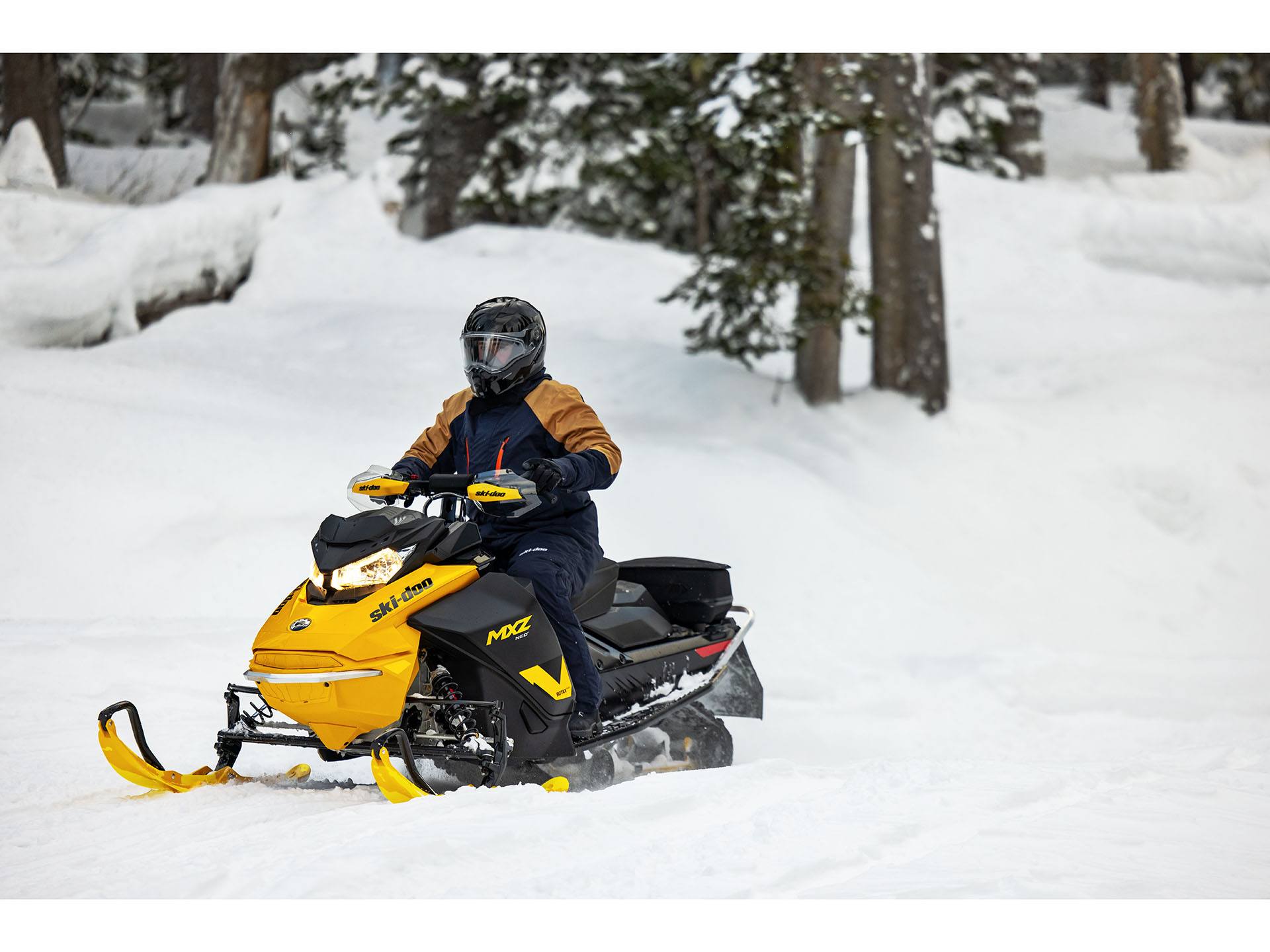 2023 Ski-Doo MXZ Neo+ 600 EFI ES RipSaw 1.25 in Huron, Ohio - Photo 4