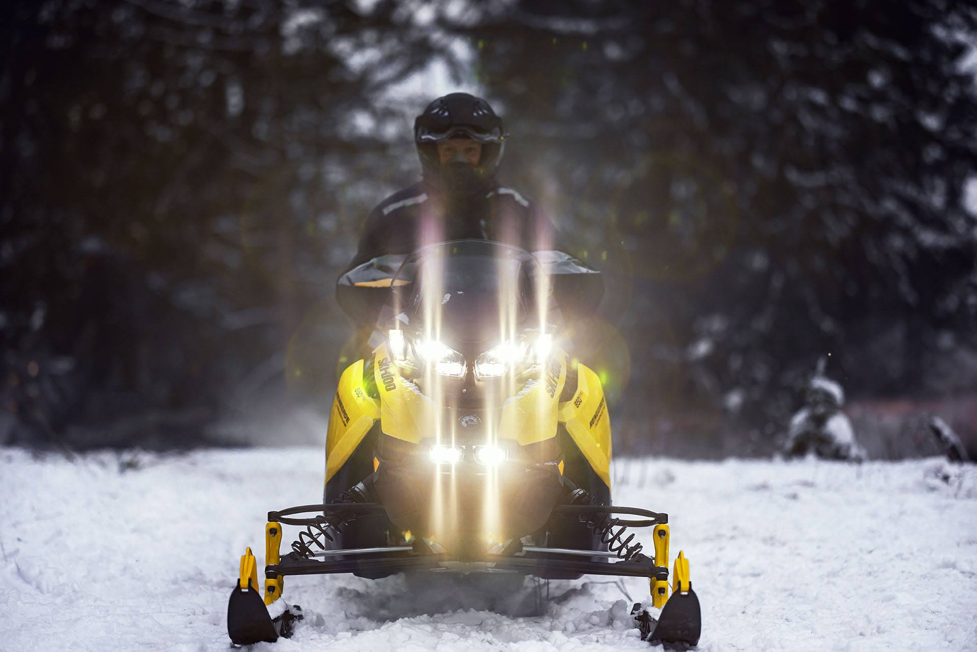 2023 Ski-Doo Renegade Adrenaline 900 ACE Turbo R ES Ripsaw 1.25 in Huron, Ohio - Photo 4