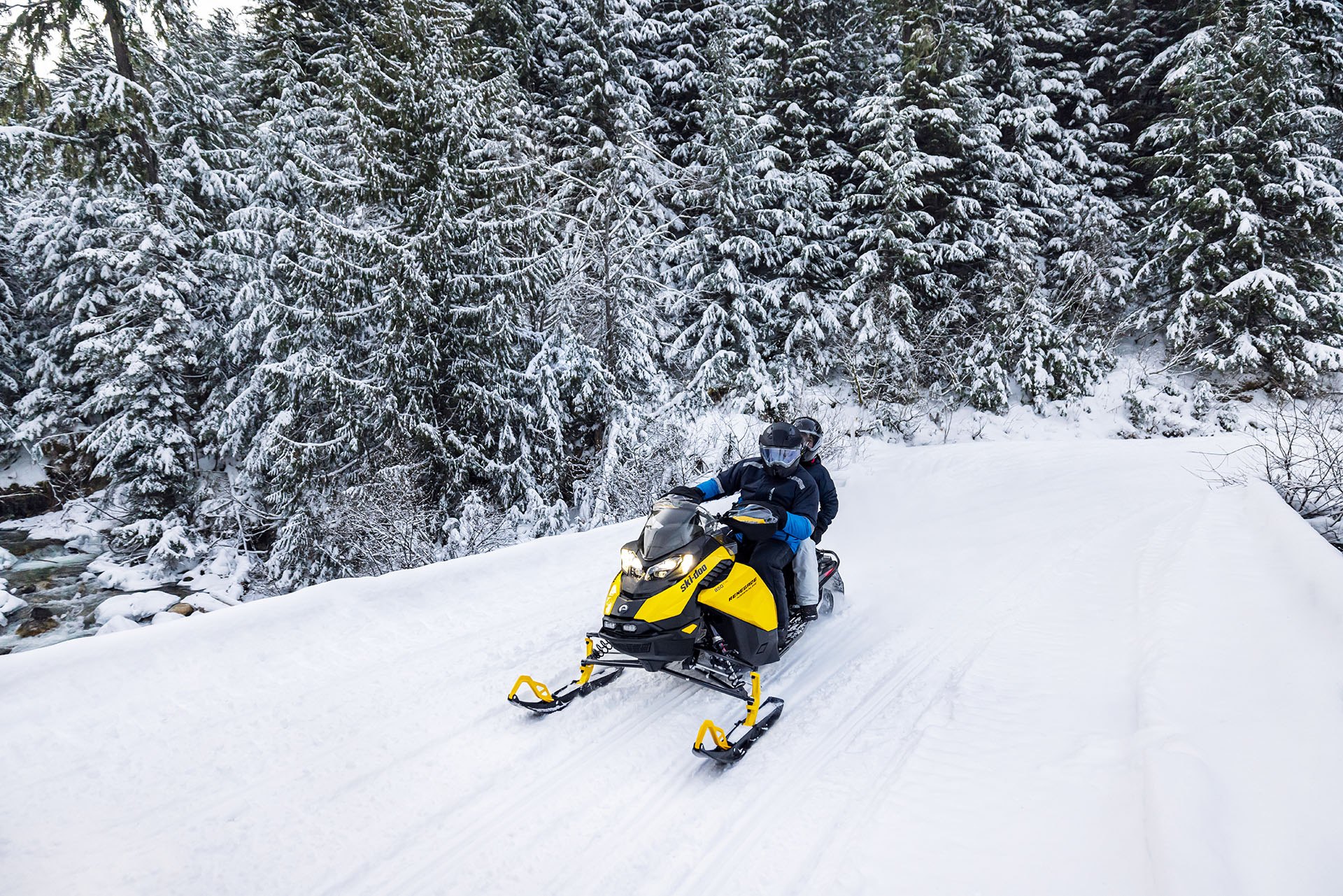 2023 Ski-Doo Renegade Adrenaline 900 ACE Turbo R ES Ripsaw 1.25 in Huron, Ohio - Photo 10
