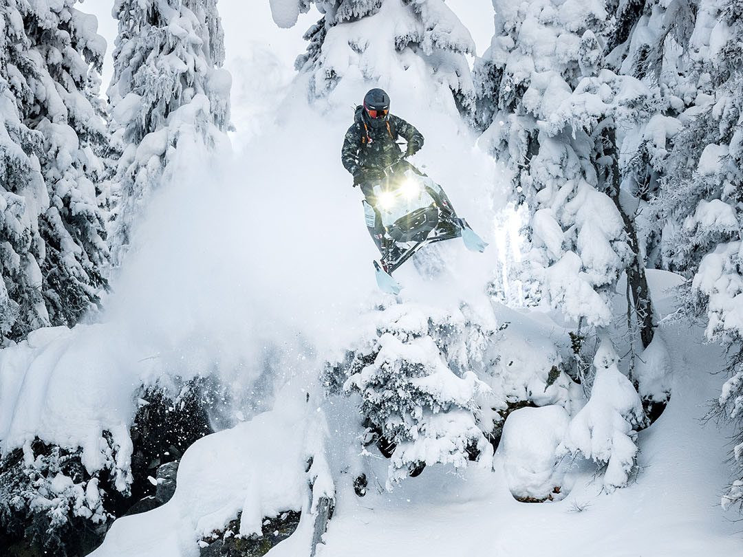 2024 Ski-Doo Freeride 154 850 E-TEC Turbo R SHOT PowderMax X-Light 3.0 HAC in Huron, Ohio - Photo 10