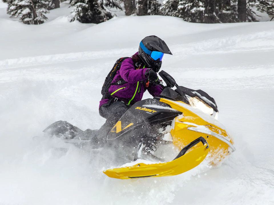 2024 Ski-Doo Summit NEO+ 600 EFI - 55 ES Hurricane 1.75 w