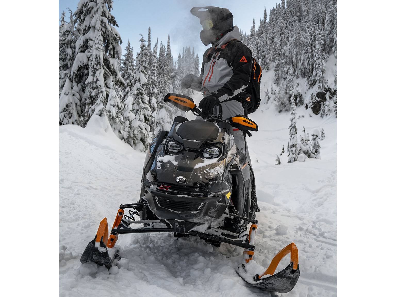 2024 Ski-Doo Summit X Expert 154 850 E-TEC Turbo R SHOT 2024 Ski-Doo Summit X Expert 154 850 E-TEC Turbo R SHOT