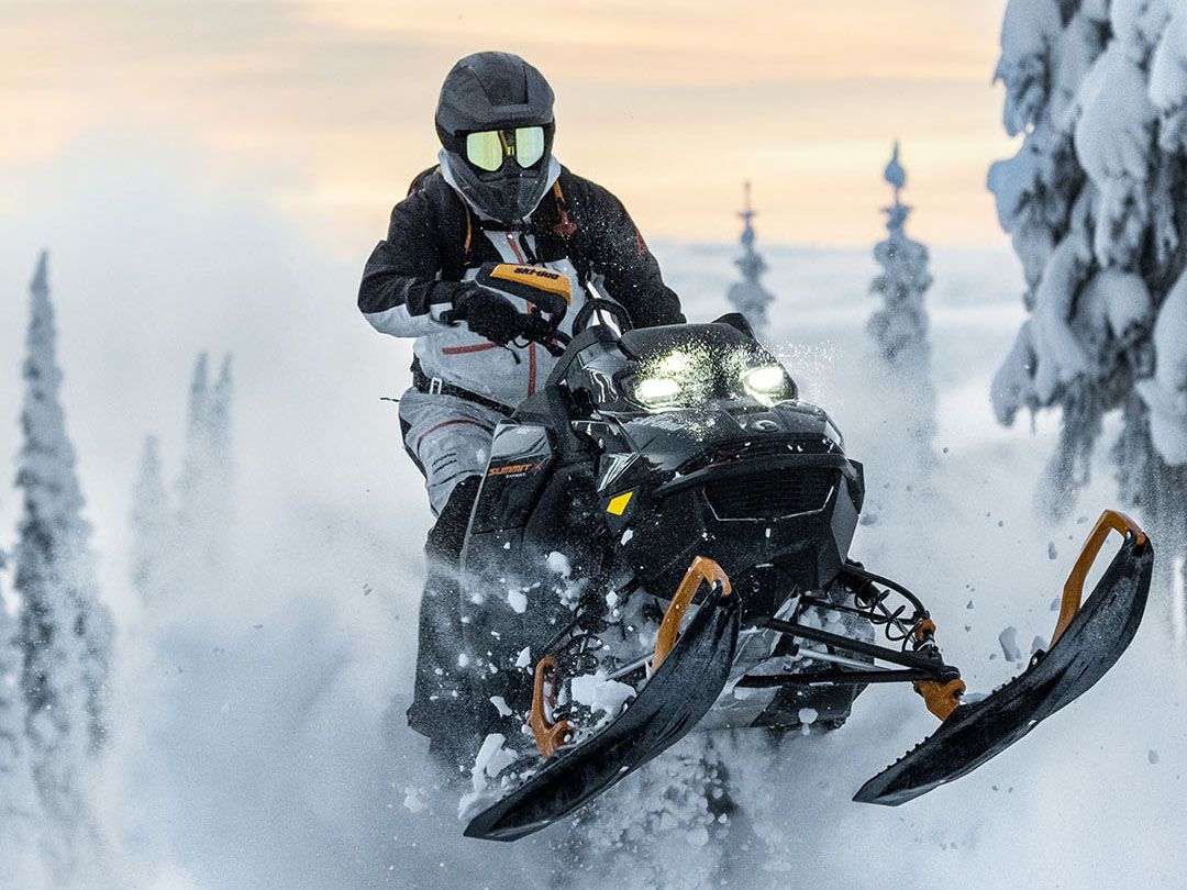 New 2024 Ski-Doo Summit X Expert 165 850 E-TEC Turbo R SHOT New 2024 Ski-Doo Summit X Expert 165 850 E-TEC Turbo R SHOT