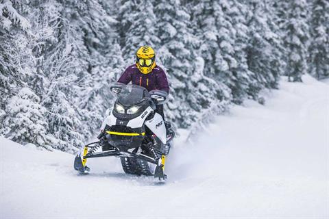 2024 Ski-Doo MXZ Adrenaline with Blizzard Package 137 850 E-TEC ES Ice Ripper XT 1.25 in Huron, Ohio - Photo 4