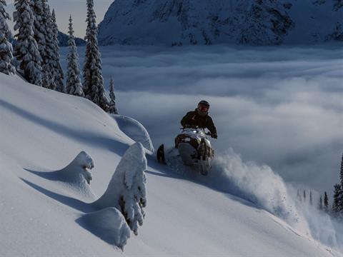 2025 Ski-Doo Summit Adrenaline w/ Edge Package 165 850 E-TEC SHOT PowderMax X-Light 3.0 w/ FlexEdge in Huron, Ohio - Photo 10