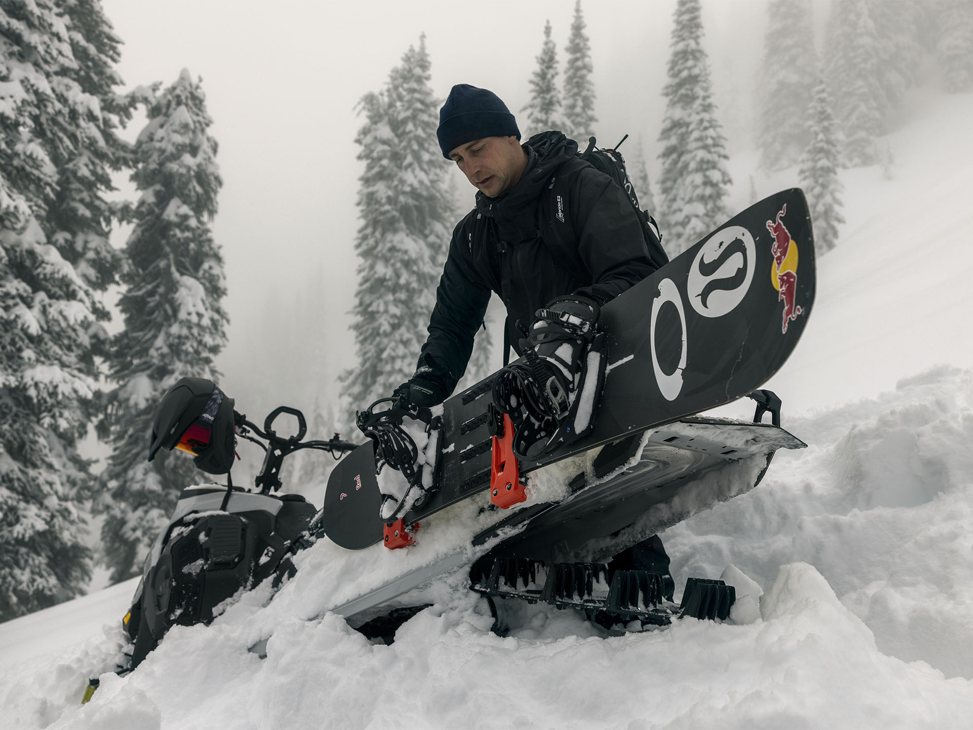 2025 Ski-Doo Summit Adrenaline w/ Edge Package 165 850 E-TEC SHOT PowderMax X-Light 3.0 w/ FlexEdge in Huron, Ohio - Photo 12