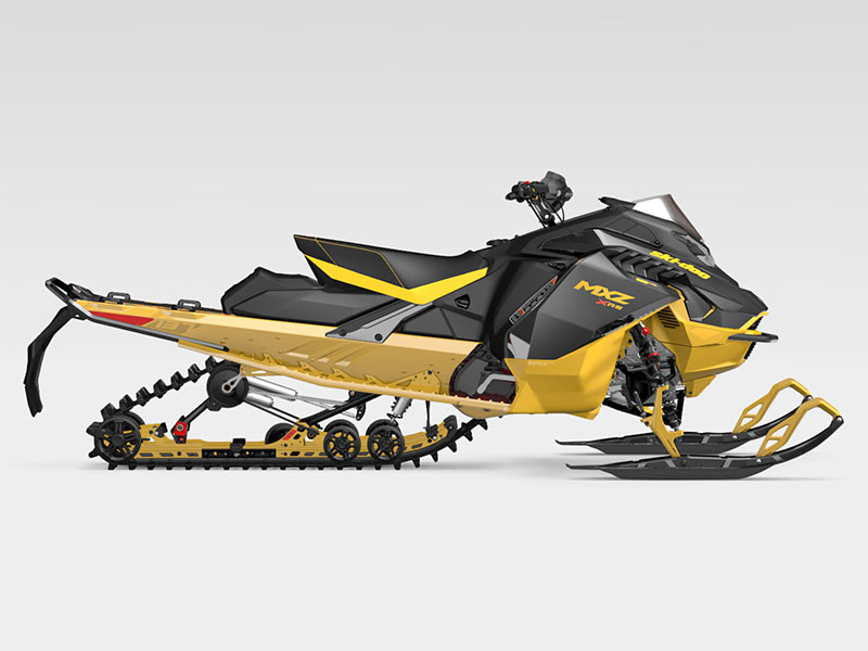 2025 Ski-Doo MXZ X-RS 137 850 E-TEC ES Ice Ripper XT 1.5 in Huron, Ohio - Photo 3