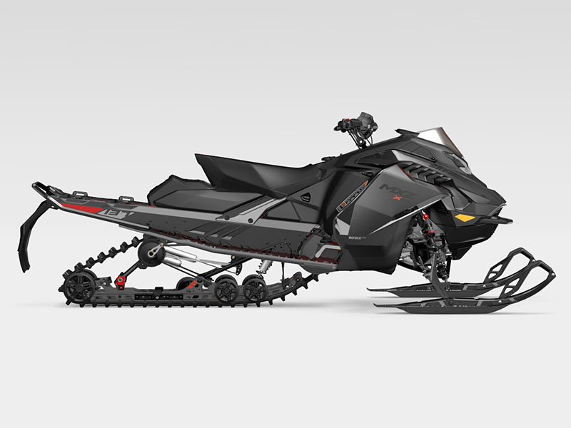 2025 Ski-Doo MXZ X-RS 137 850 E-TEC ES RipSaw 1.25 in Huron, Ohio - Photo 3