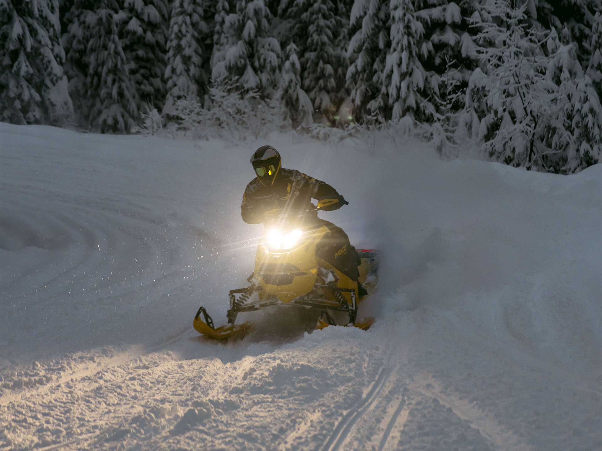 2025 Ski-Doo MXZ X-RS w/ Competition Package 850 E-TEC Turbo R SHOT RipSaw II 2-Ply 1.25 w/ 10.25 in. Touchscreen in Fairview, Utah - Photo 15