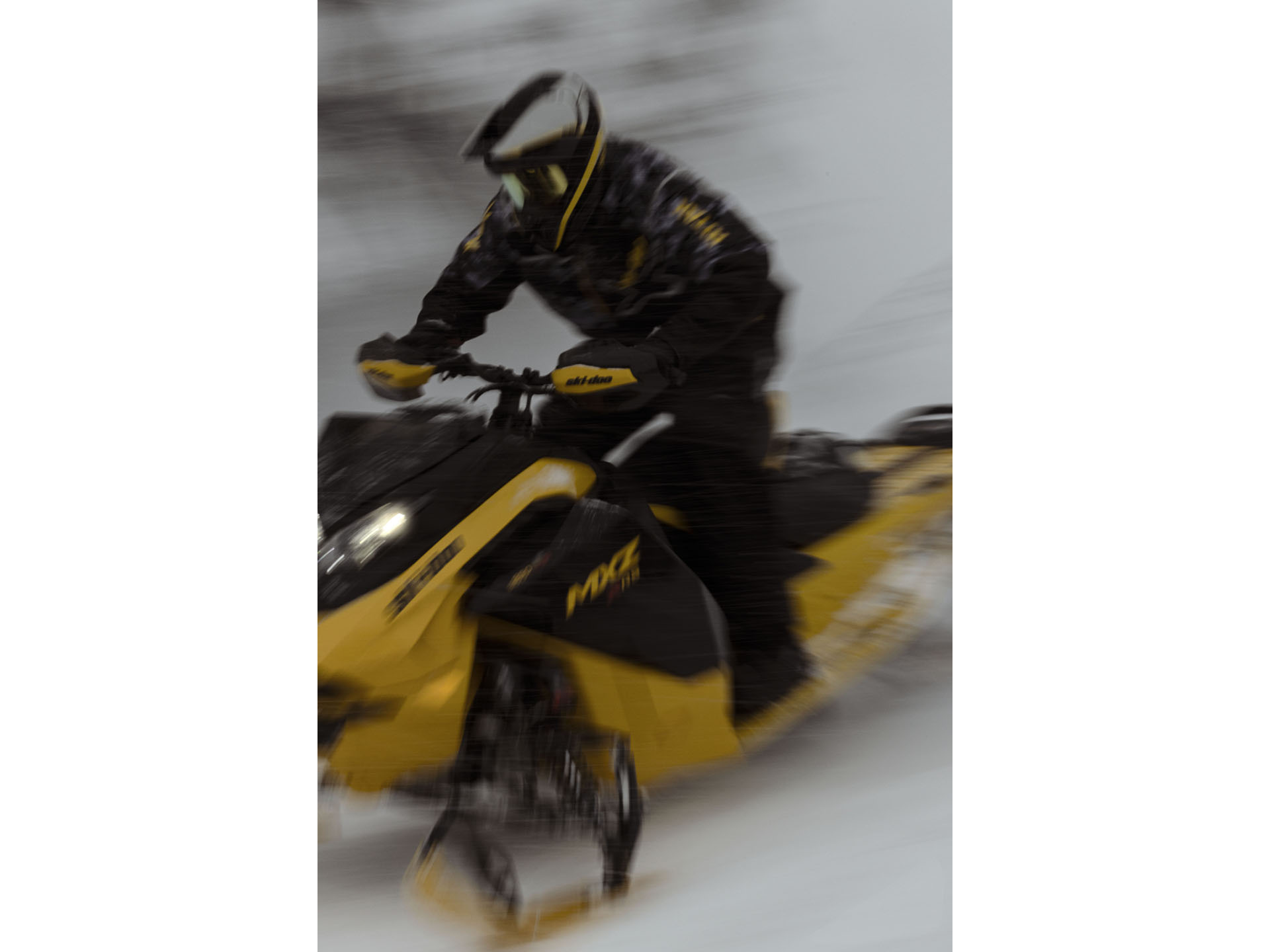 2025 Ski-Doo MXZ X-RS w/ Competition Package 850 E-TEC Turbo R SHOT RipSaw II 2-Ply 1.25 w/ 10.25 in. Touchscreen in Fairview, Utah - Photo 19