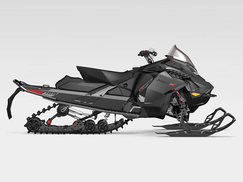 2025 Ski-Doo MXZ X 129 600R E-TEC ES Ice Ripper XT 1.25 in Enfield, Connecticut - Photo 3