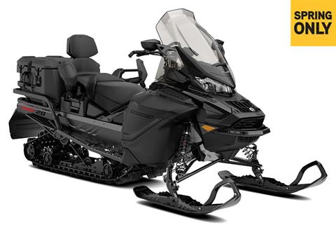 2025 Ski-Doo Expedition SE 850 E-TEC ES Cobra WT 1.8 w/ 7.8 in. LCD Display