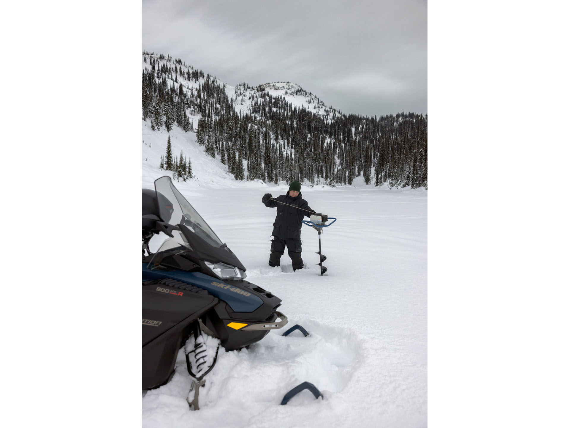 2025 Ski-Doo Expedition SE 900 ACE Turbo R ES Cobra WT 1.8 in Fairview, Utah - Photo 11