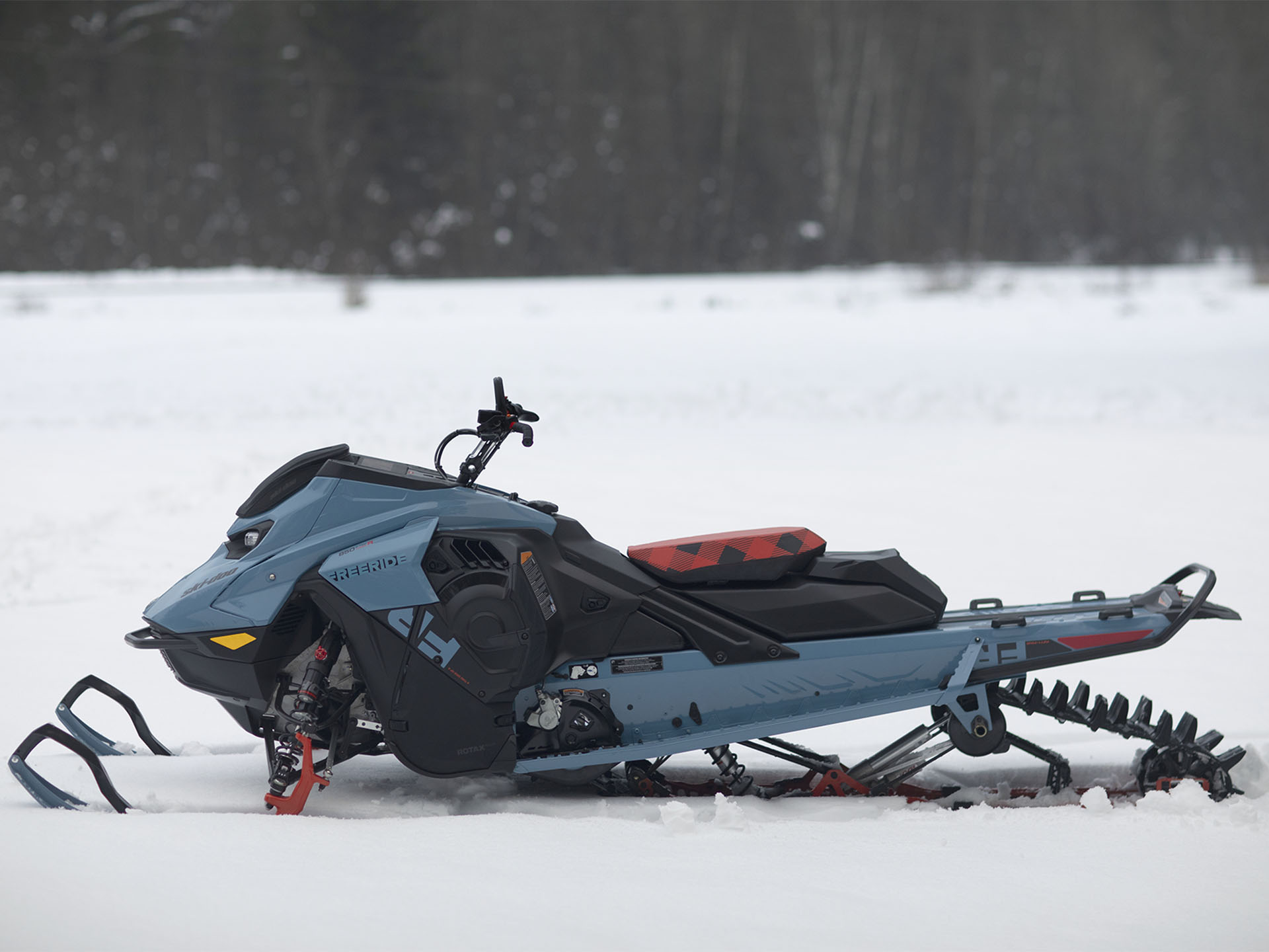 2026 Ski-Doo Freeride 154 850 E-TEC Turbo R SHOT PowderMax X-Light 3.0 w/ 10.25 in. Touchscreen HAC in Fairview, Utah - Photo 8