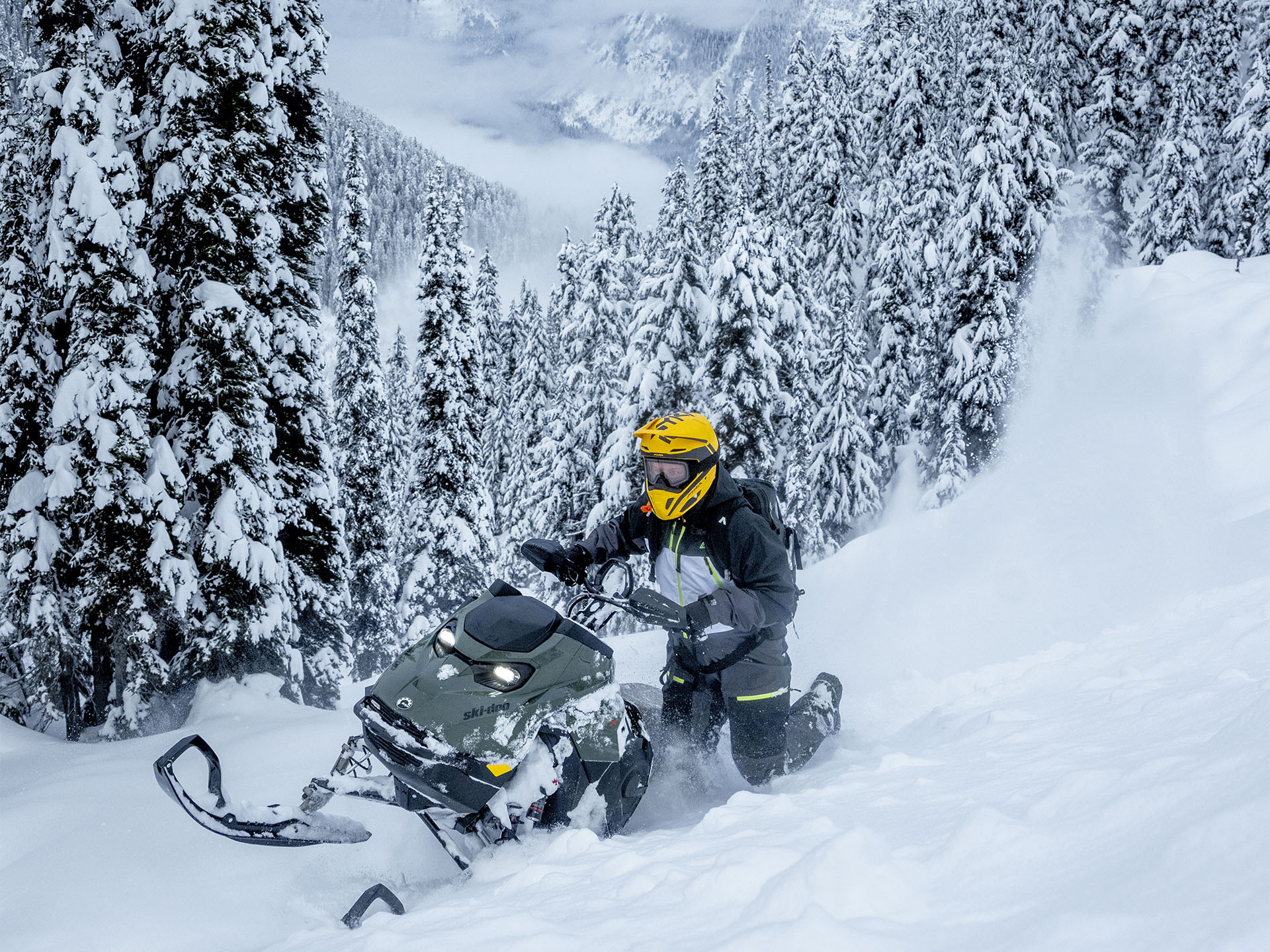 2026 Ski-Doo Summit X w/ Expert Package 165 850 E-TEC Turbo R SHOT PowderMax X-Light 3.0 w/ 10.25 in. Touchscreen HAC in Enfield, Connecticut - Photo 10