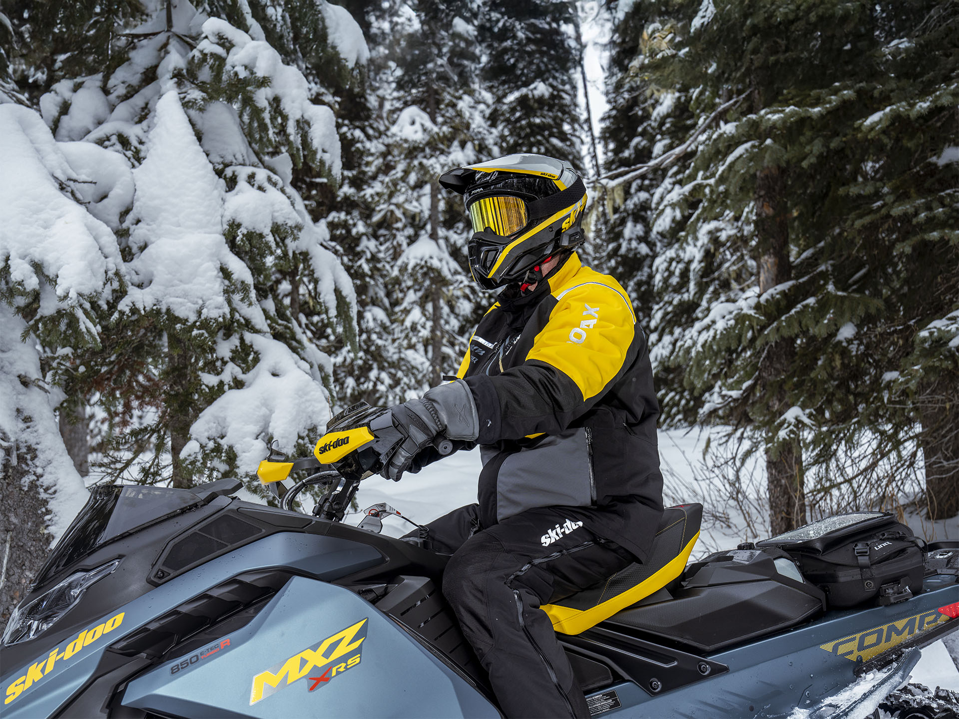 2026 Ski-Doo MXZ X-RS w/ Competition Package 850 E-TEC Turbo R SHOT RipSaw II 2-Ply 1.25 w/ 10.25 in. Touchscreen in Fairview, Utah - Photo 7