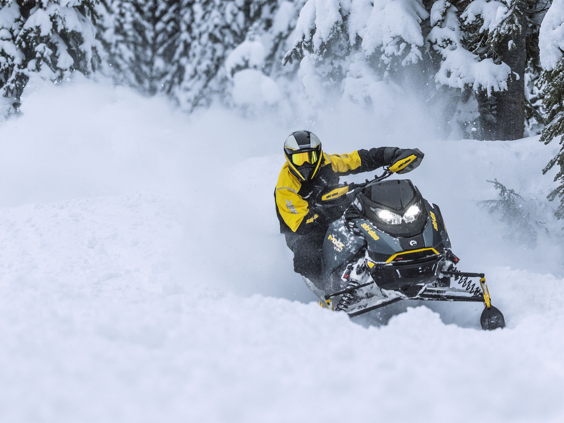 2026 Ski-Doo MXZ X-RS w/ Competition Package 850 E-TEC Turbo R SHOT w/ Smart-Shox RipSaw II 2-Ply 1.25 w/ 10.25 in. Touchscreen in Fairview, Utah - Photo 8