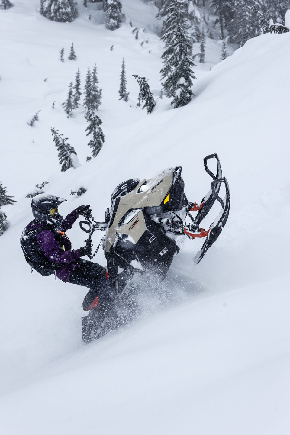 2027 Ski-Doo Summit Adrenaline 154 600RR E-TEC ES PowderMax Light 2.5 w/ FlexEdge in Stratford, Wisconsin - Photo 11