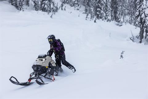 2027 Ski-Doo Summit Adrenaline 154 600RR E-TEC SHOT PowderMax Light 2.5 w/ FlexEdge in Stratford, Wisconsin - Photo 9