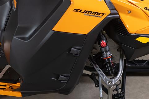 2027 Ski-Doo Summit Expert 154 850 E-TEC SHOT PowderMax Light 2.5 w/ 10.25 in. Touchscreen in Stratford, Wisconsin - Photo 6