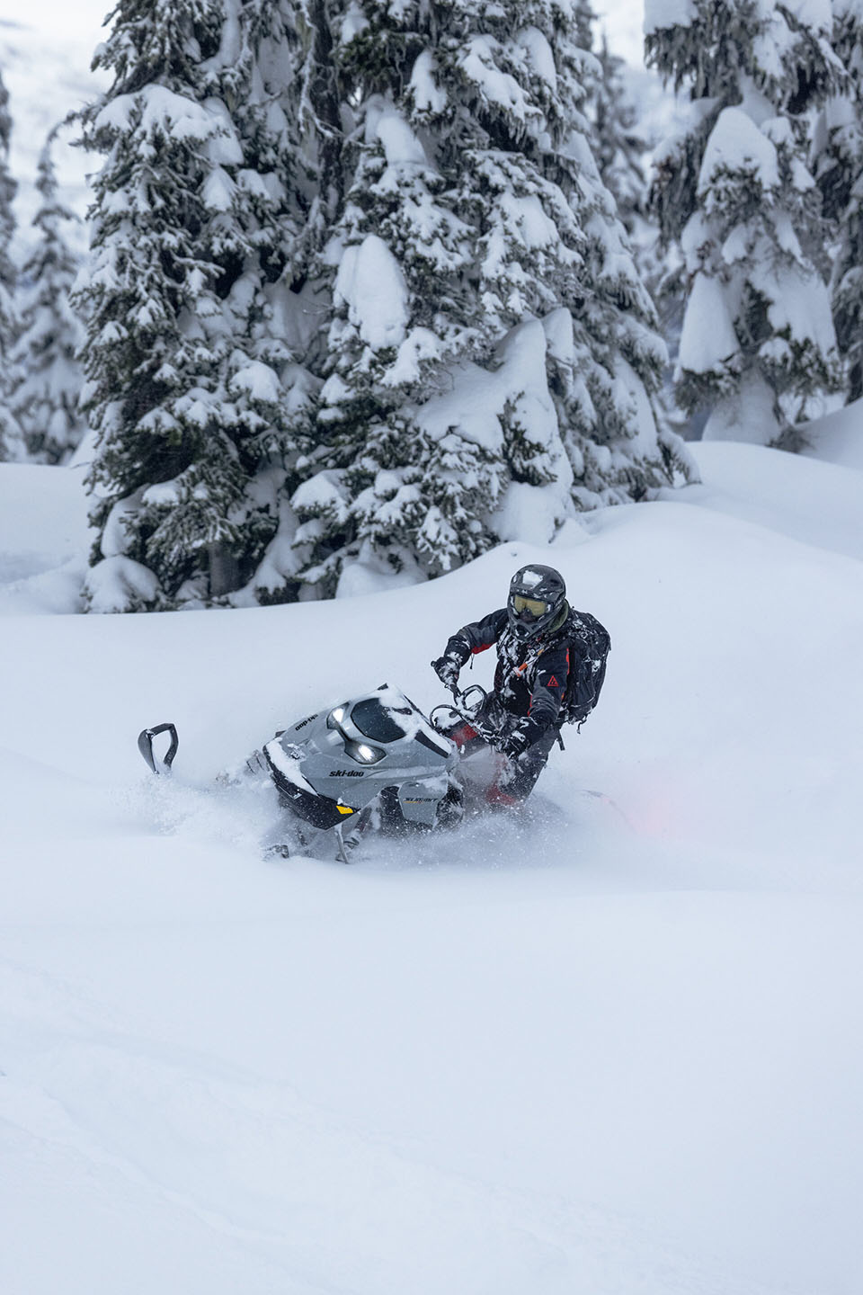 2027 Ski-Doo Summit X 165 850 E-TEC SHOT PowderMax X-Light 3.0 w/ FlexEdge HAC in Stratford, Wisconsin - Photo 10
