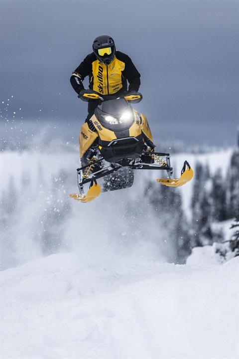2027 Ski-Doo MXZ X-RS 129 600RR E-TEC ES Ice Ripper XT 1.5 in Stratford, Wisconsin - Photo 14