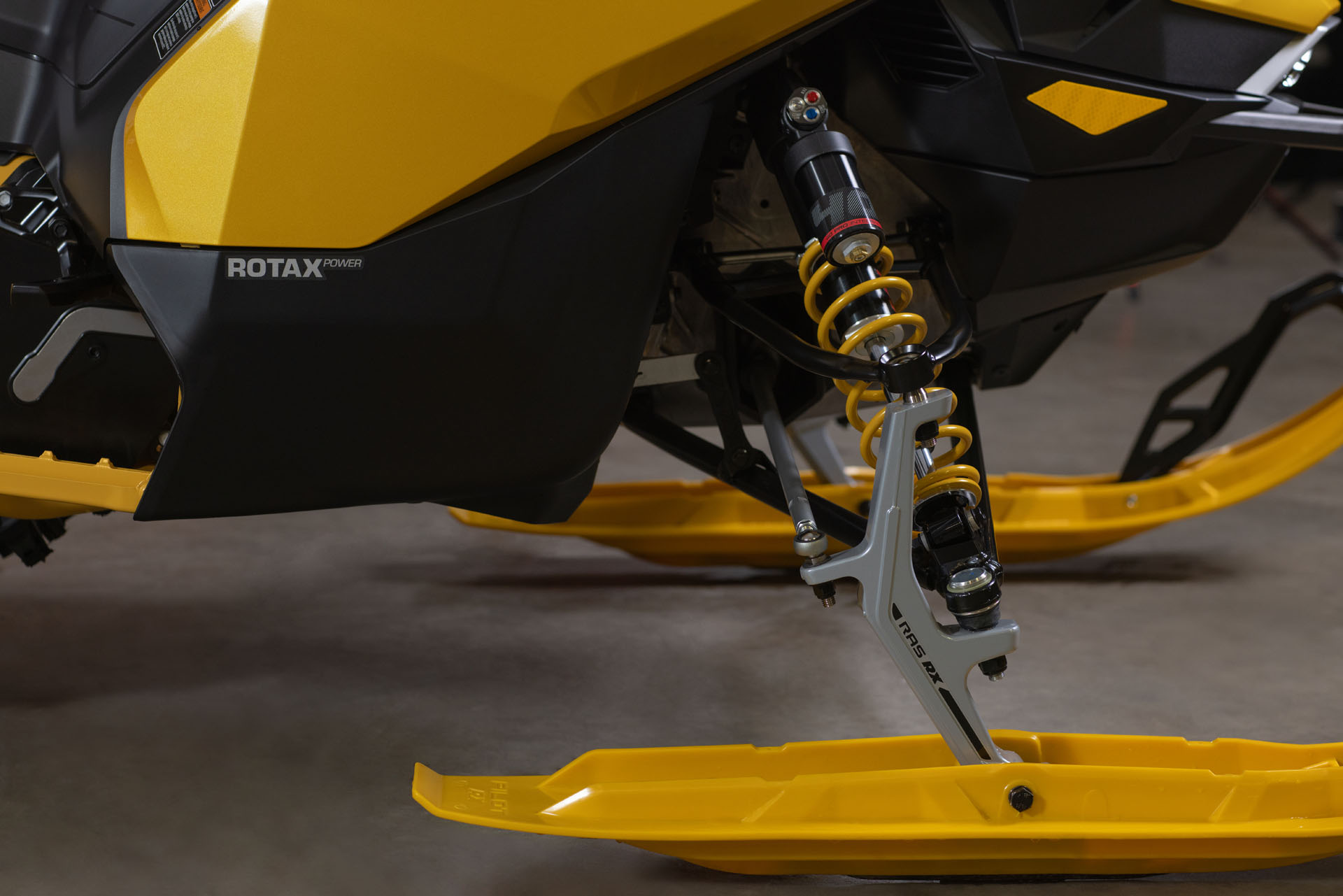 2027 Ski-Doo MXZ X-RS 129 600RR E-TEC ES RipSaw 1.25 in Stratford, Wisconsin - Photo 6