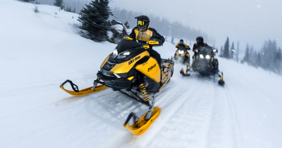 2027 Ski-Doo MXZ X-RS 129 600RR E-TEC ES RipSaw 1.25 in Stratford, Wisconsin - Photo 10