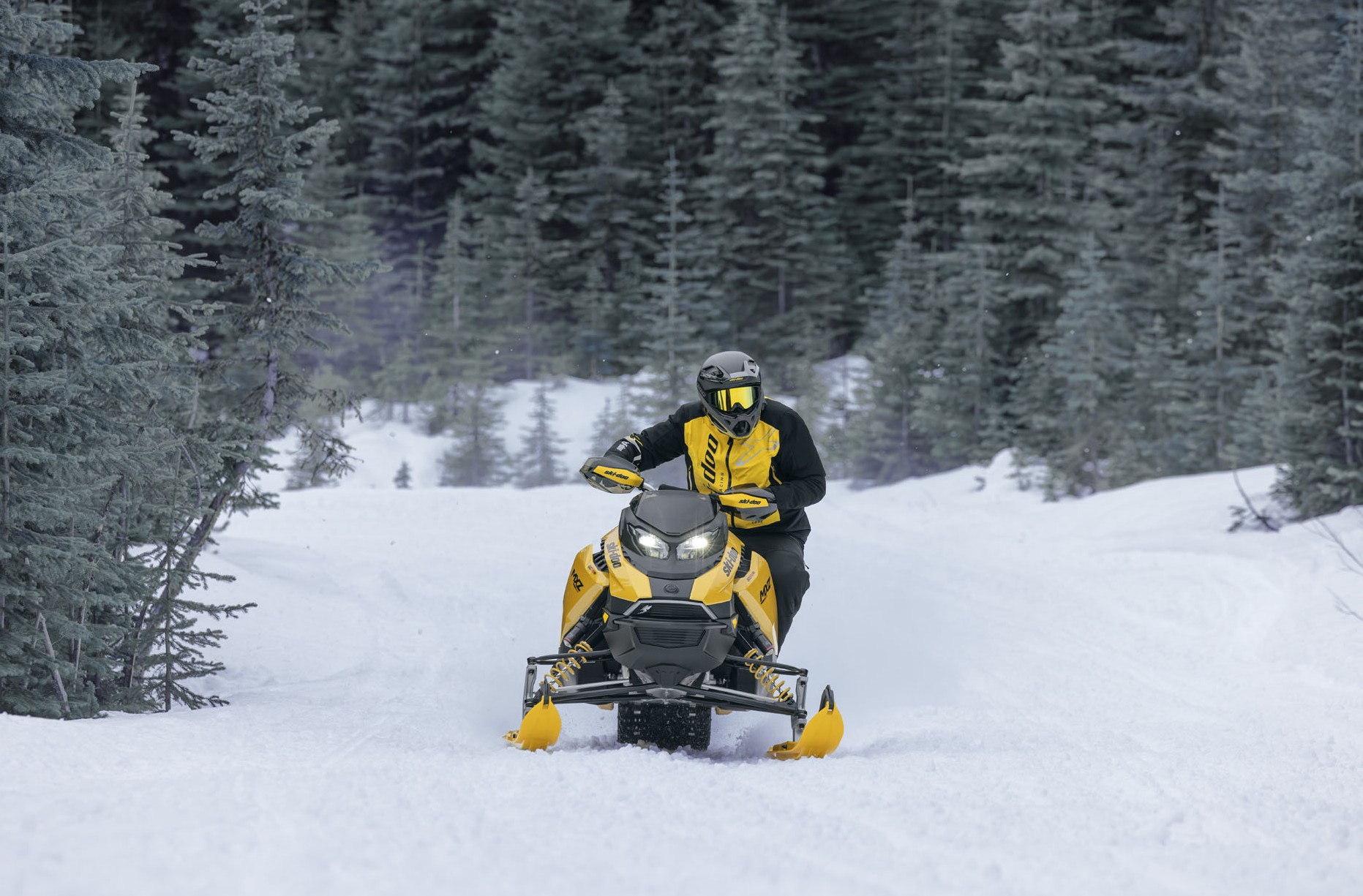 2027 Ski-Doo MXZ X-RS 129 600RR E-TEC ES w/ Smart-Shox Ice Ripper XT 1.5 w/ 10.25 in. Touchscreen in Stratford, Wisconsin - Photo 19