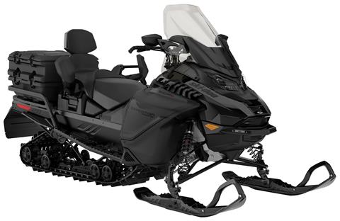 2027 Ski-Doo Expedition SE 900 ACE Turbo R ES Cobra WT 1.8 w/ 10.25 in. Touchscreen in Stratford, Wisconsin - Photo 2