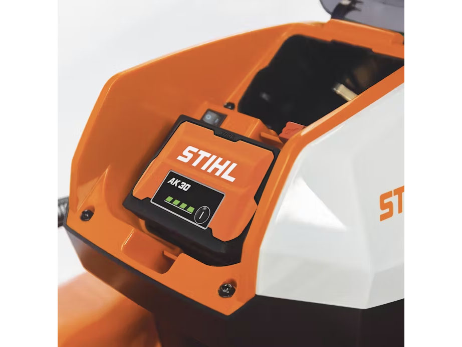 Stihl RMA 460 19 in. Push w/ AK30 Battery & AL101 Charger in Calmar, Iowa - Photo 5