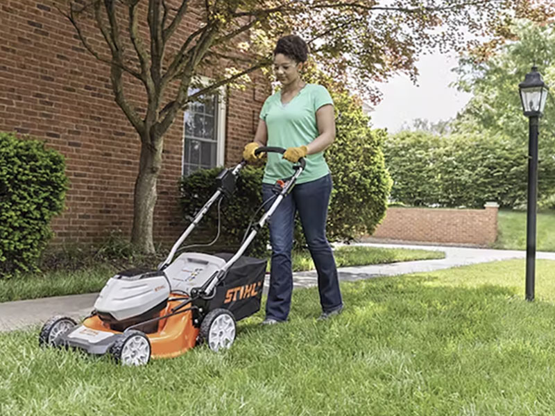Stihl RMA 460 V 19 in. Self-Propelled w/ AK30 Battery & AL101 Charger in Calmar, Iowa - Photo 9