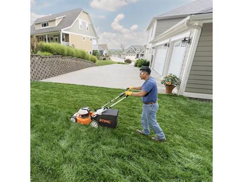 Stihl RMA 510 21 in. Push w/ AP 300 S Battery & AL 101 Charger in Calmar, Iowa - Photo 8