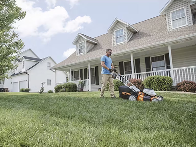 Stihl RMA 510 V 21 in. Self-Propelled w/ AP 300 S Battery & AL 301 Charger in Calmar, Iowa