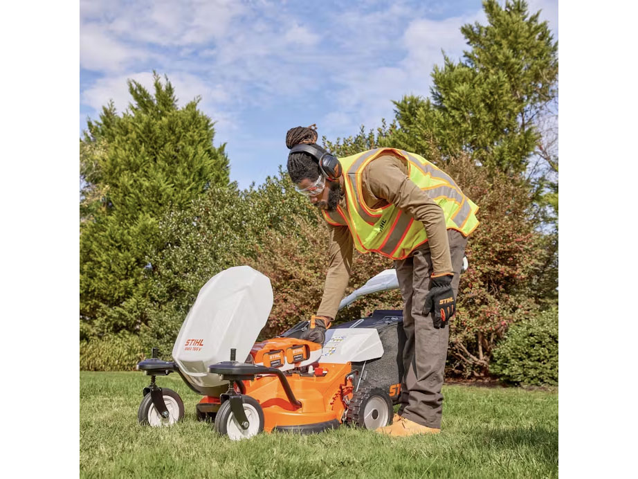 Stihl RMA 765 V 24 in. Self-Propelled in Calmar, Iowa - Photo 4