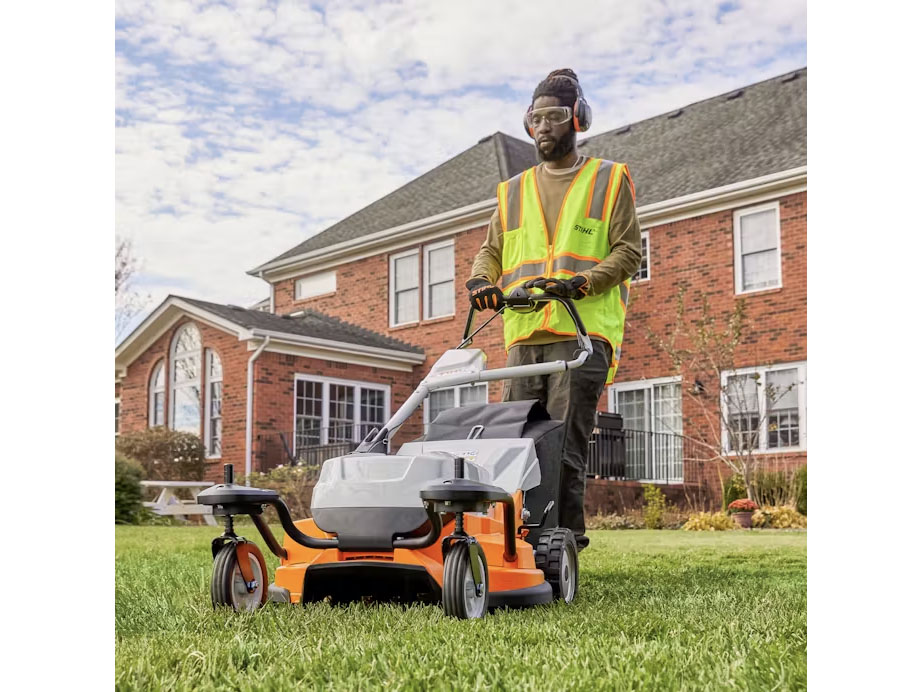 Stihl RMA 765 V 24 in. Self-Propelled in Calmar, Iowa - Photo 5