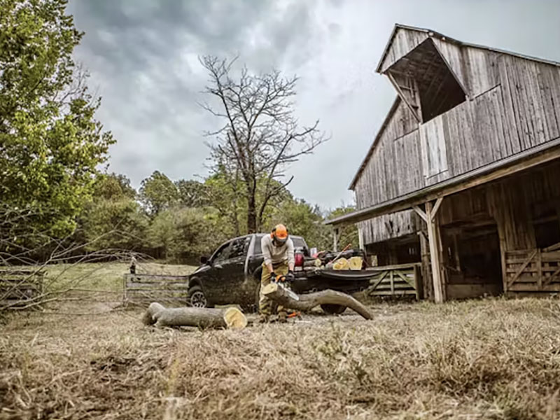 Stihl MS 261 C-M 18 in. Bar 26 RM3 in Calmar, Iowa - Photo 6