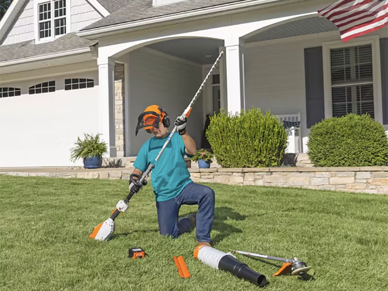 Stihl KMA 80 R w/ AK 30 & AL101 Charger in Calmar, Iowa - Photo 4