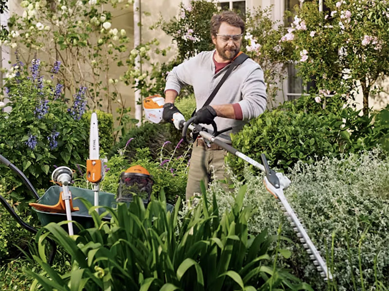 Stihl KMA 80 R w/ AK 30 & AL101 Charger in Calmar, Iowa - Photo 5
