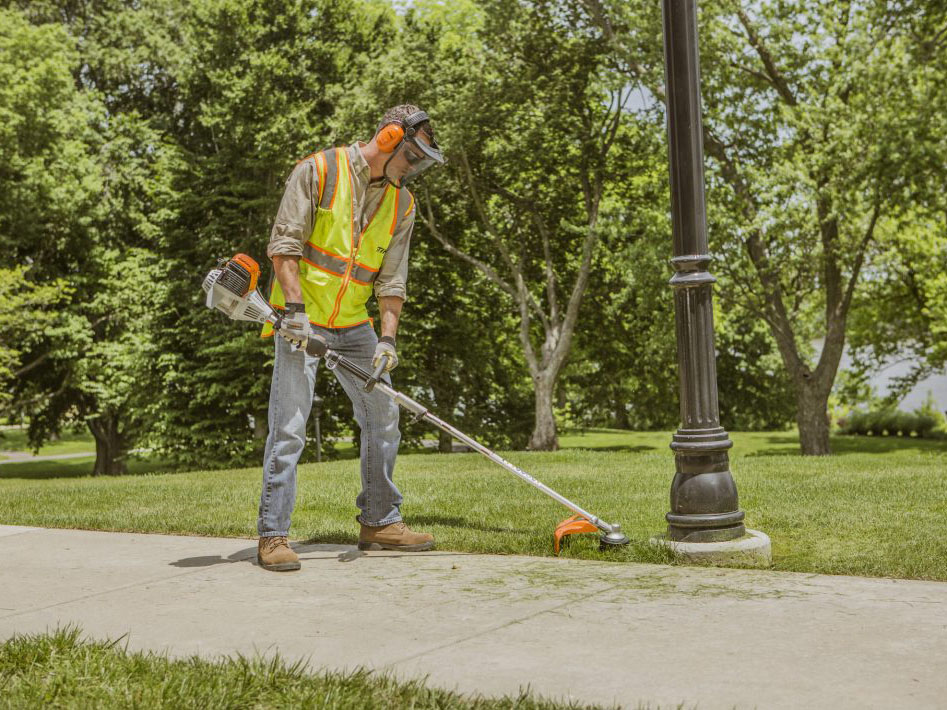 Stihl KM 111 R in Stratford, Wisconsin - Photo 4