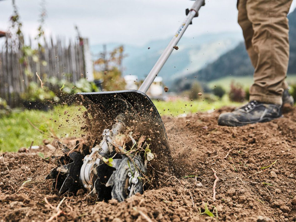 Stihl KM 131 R in Stratford, Wisconsin - Photo 5