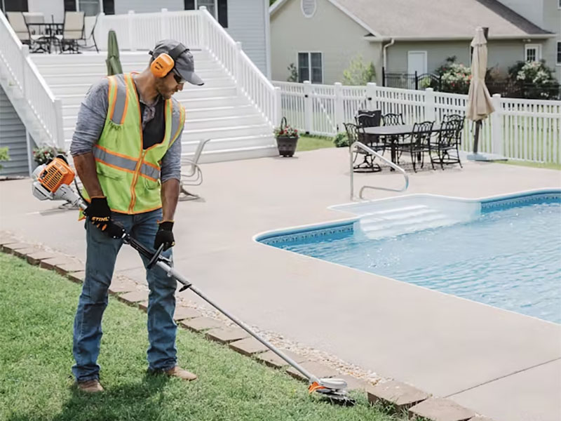 Stihl KM 94 R in Calmar, Iowa - Photo 6