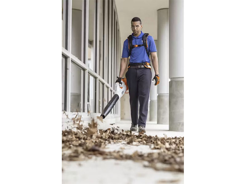 Stihl BGA 100 w/ AP 500 S Battery, AL 500 Charger & AP Battery Belt Bag w/ Cord in Saint Maries, Idaho - Photo 5