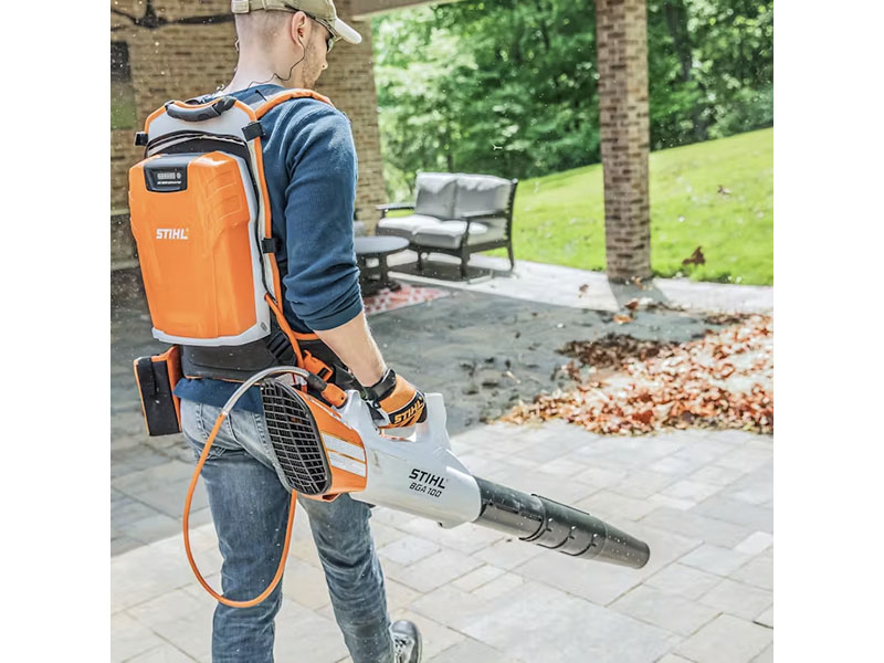 Stihl BGA 100 w/ AR 3000 L Backpack Battery, AL 500 Charger, Connecting Cable, AP adaptor & Harness in Calmar, Iowa - Photo 7