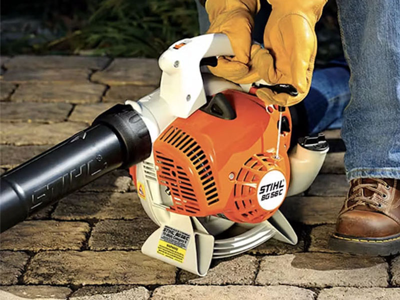 Stihl BG 56 C-E in Calmar, Iowa - Photo 6