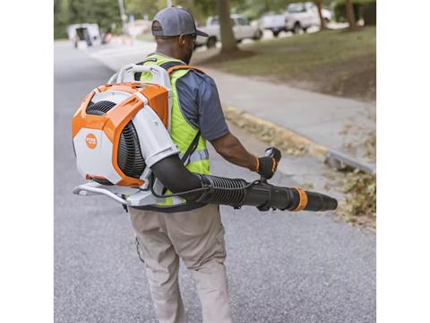 Stihl BRA 600 w/o Battery & Charger in Calmar, Iowa - Photo 3