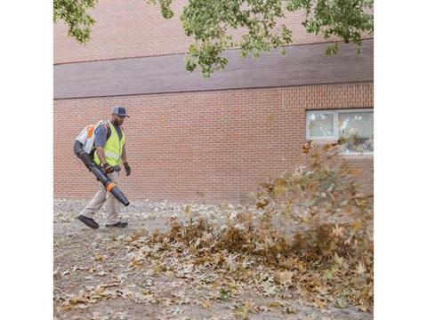 Stihl BRA 600 w/o Battery & Charger in Calmar, Iowa - Photo 5