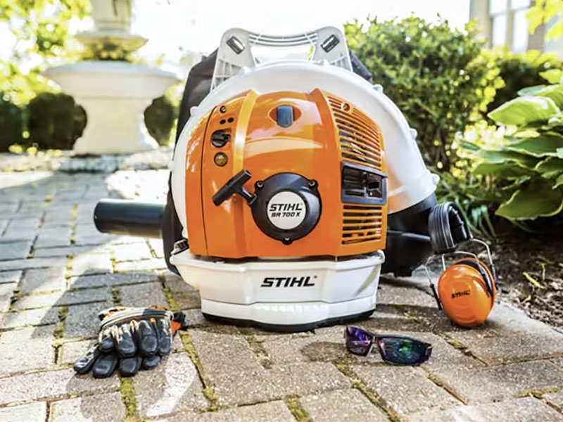 Stihl BR 700 X in Calmar, Iowa - Photo 4