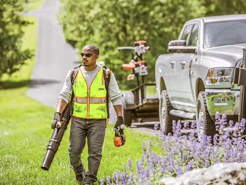 Stihl BR 700 X in Calmar, Iowa - Photo 5