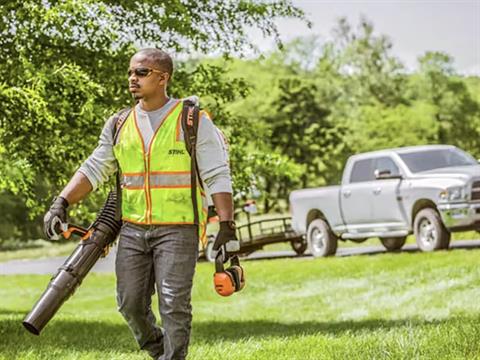 Stihl BR 700 X in Calmar, Iowa - Photo 6